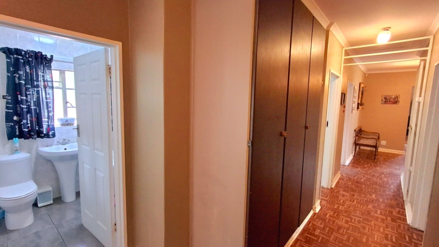 4 Bedroom Property for Sale in Vaalpark Free State